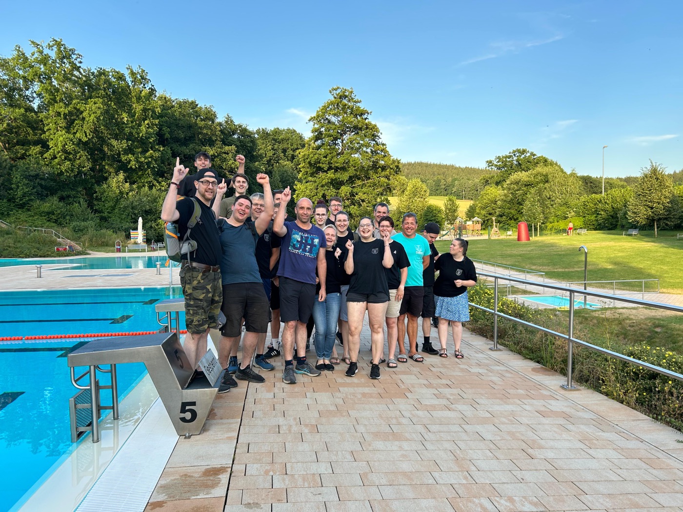 Gemeinsamer Dienstsport der Feuerwehr Stenn im Freien